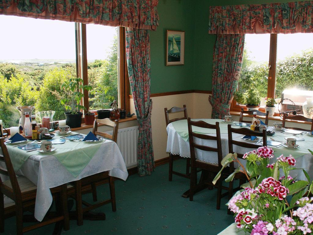 Rush Lake House Bed and Breakfast Clifden Rum bild